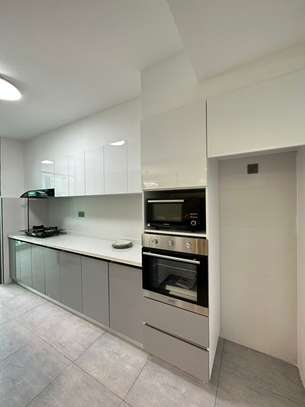 3 Bed Apartment with En Suite in Kilimani image 14