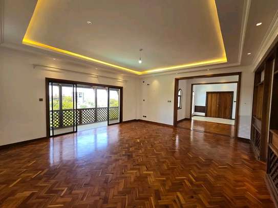 3 Bed Apartment with En Suite at Green Wood Drive image 34