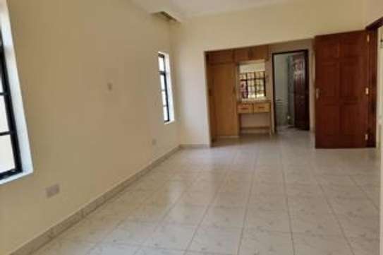 4 Bed House with En Suite at Ngong image 9