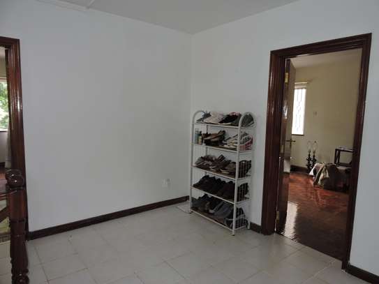 4 Bed Townhouse with Walk In Closet at Shanzu Road image 1