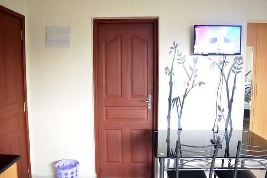 Serviced Studio Apartment with En Suite in Nairobi CBD image 5