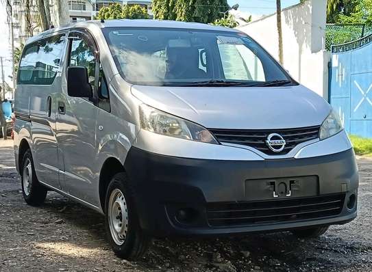 Nissan NV200 image 9