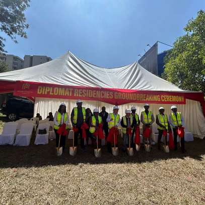 Serviced 2 Bed Apartment with En Suite in Westlands Area image 13