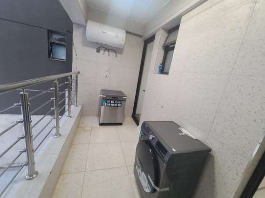 3 Bed Apartment with En Suite in Riverside image 33