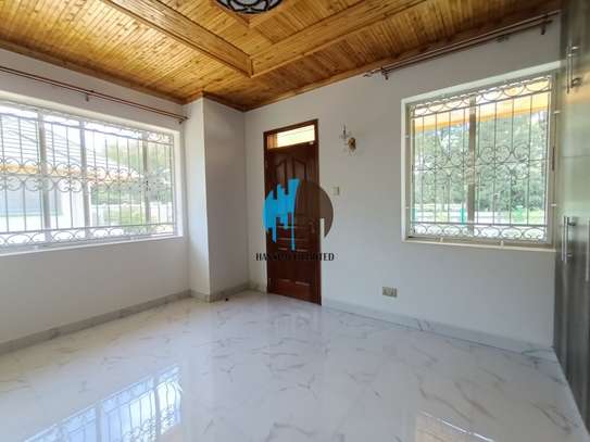 5 Bed Townhouse with En Suite at Karen image 10