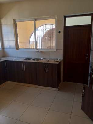 4 Bed House with En Suite at Nyali image 8