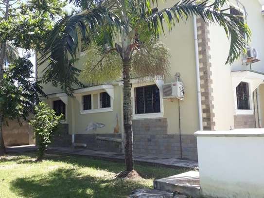 4 bedroom villa for sale in Mtwapa image 11