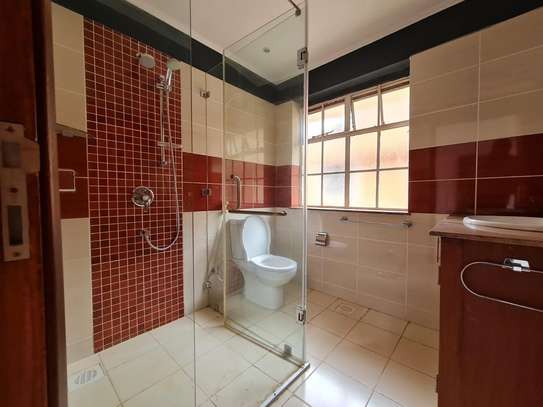 4 Bed Townhouse with Walk In Closet in Lavington image 12