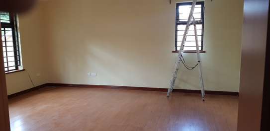 6 bedroom townhouse for rent in Lavington image 6