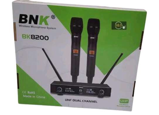 BNK Bk-8200 dual UHF wireless microphone image 1