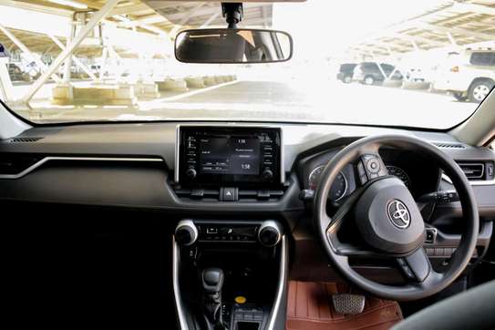 Toyota Rav4 2016 model image 2