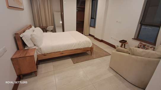 Furnished 3 Bed Apartment with En Suite at Rhapta Rd image 7