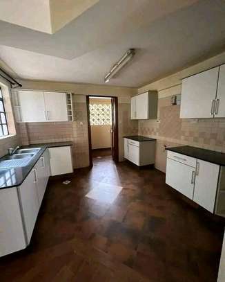 2bedroom to let in kileleshwa image 9