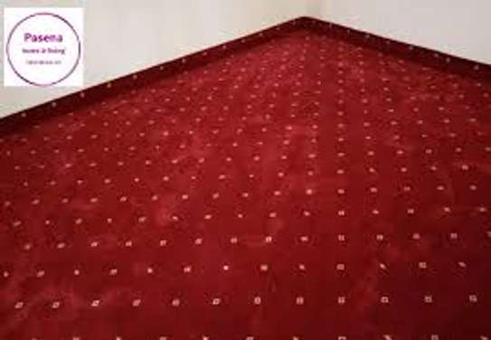 Amazing wall to wall carpet. image 7