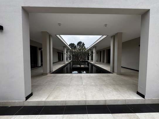 4 Bed Townhouse with En Suite in Runda image 40