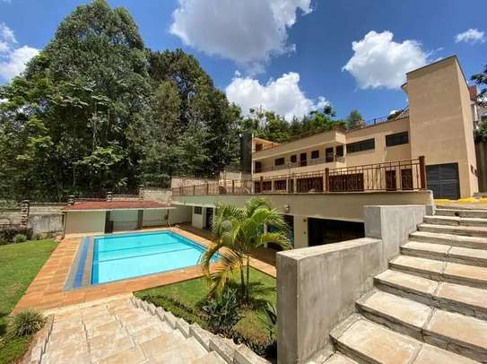 4 Bed House with Swimming Pool at Rosslyn image 5