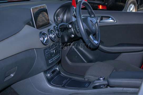 2016 MERCEDES BENZ B180 RED COLOUR image 5