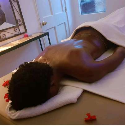 Massage solution  at home image 3