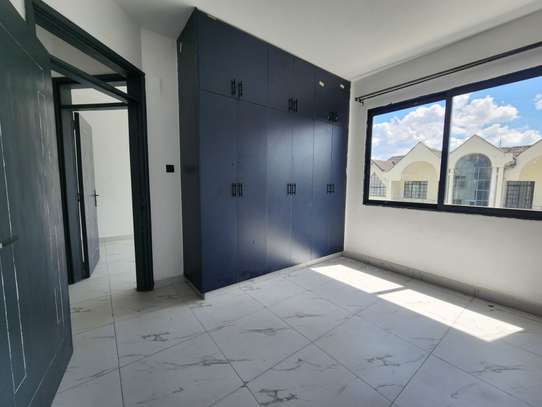 3 Bed Apartment with En Suite in Thika Road image 2