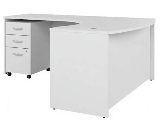 1.4M Customized Office Desk image 2