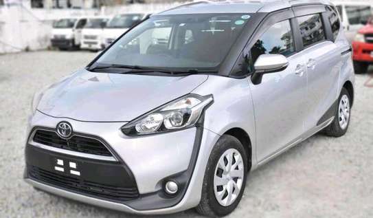 TOYOTA SIENTA (MKOPO ACCEPTED) image 8