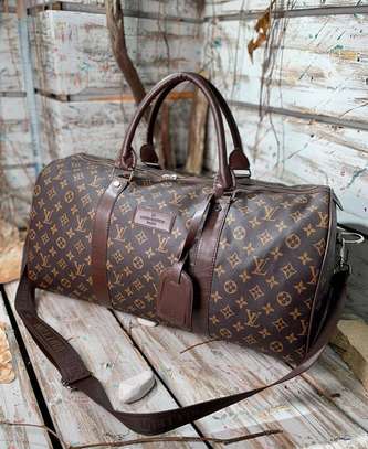 Authentic and designer traveling bags image 3