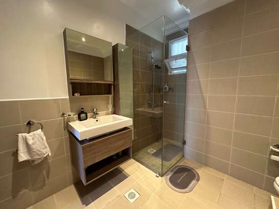 Serviced 2 Bed Apartment with En Suite in Kileleshwa image 5