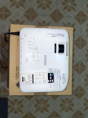 Epson EB-S41 Projector – 3,300 Lumens, Works Perfectly image 3