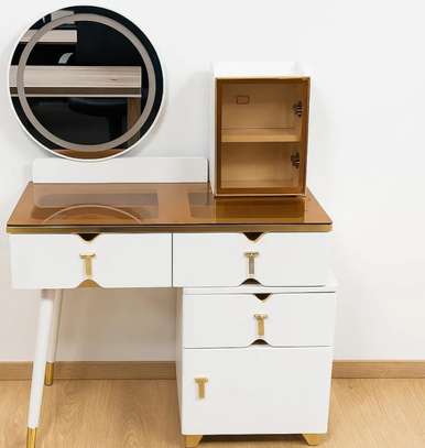 Dressing Table:  Elegant Home Dressing Table image 4