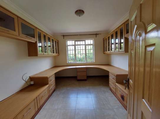 10 Bed House with En Suite at Runda Road image 37