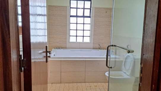 4 Bed Townhouse with En Suite at Kitisuru image 20