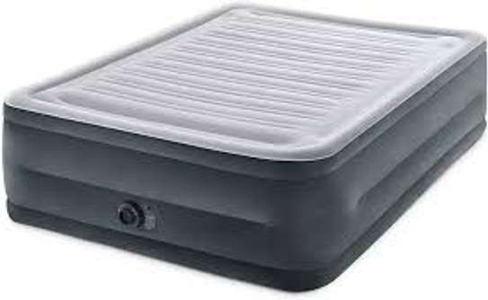 Intex Inflatable Airbed With Inbuilt Electric Pump -4X6 image 1