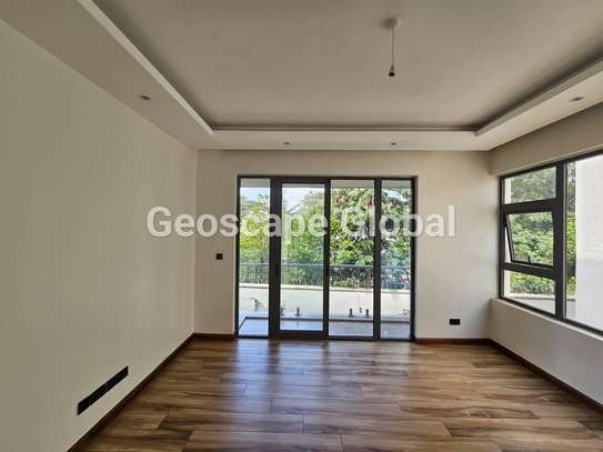 5 Bed Townhouse with En Suite in Lavington image 2