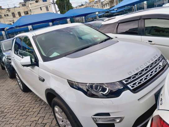 Land rover Discovery 2017 white image 9