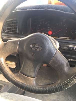 Elantra image 4