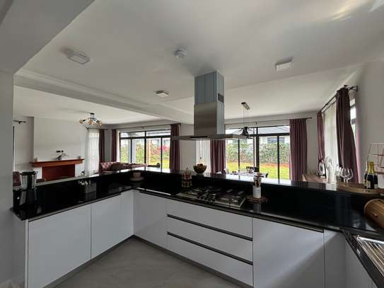 4 Bed Villa with En Suite in Kiambu Road image 16