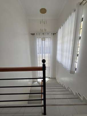 4 Bed Villa with En Suite in Ngong image 19