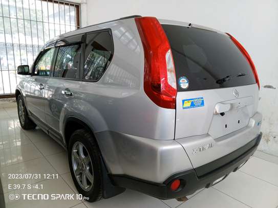 Nissan Xtrail old shape 2015 model image 2