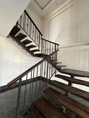 5 Bed Apartment with En Suite in Kileleshwa image 10