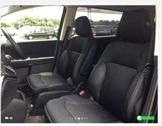 Honda Odyssey 8 seater image 7