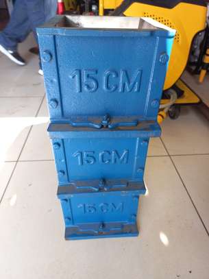 Heavy Duty Cast Iron Cube Moulds. 15cm image 1