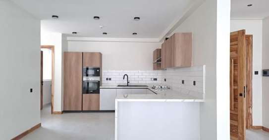 3 Bed Apartment with En Suite at Peponi Road image 14