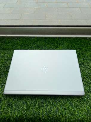 HP EliteBook 840 G5 Touchscreen Core i5 8th Generation image 4