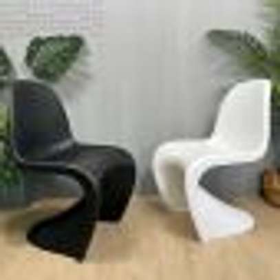 Modern Plastic Dining Relax Chair image 2