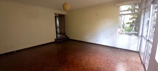 4 Bed Townhouse with Garage in Kilimani image 4