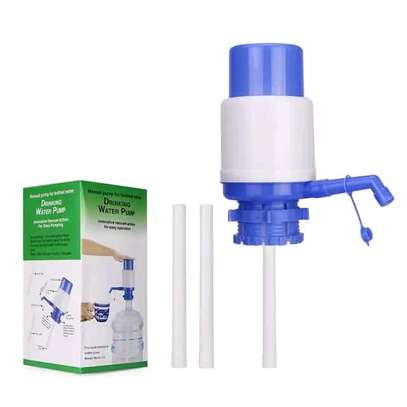 Manual water pump image 1