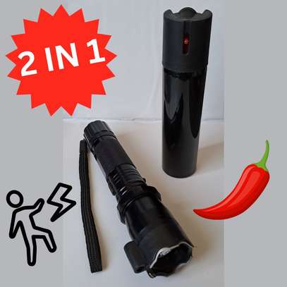 2 in 1 Self Defense Pepper Spray and Torch Shock Teaser image 4