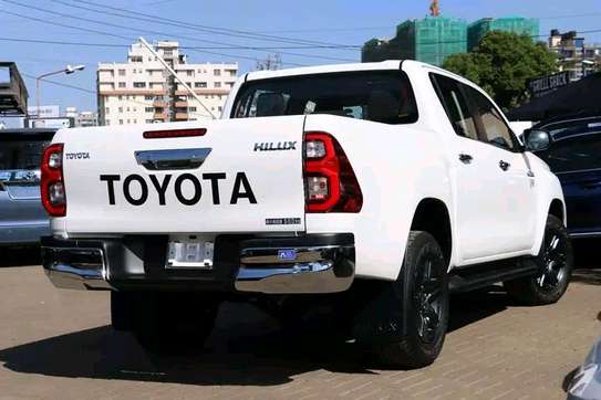2021 Toyota Hilux double cab in Kenya image 8