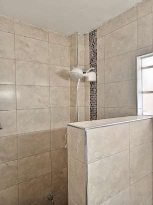 2 Bed House with En Suite at Windyridge image 8