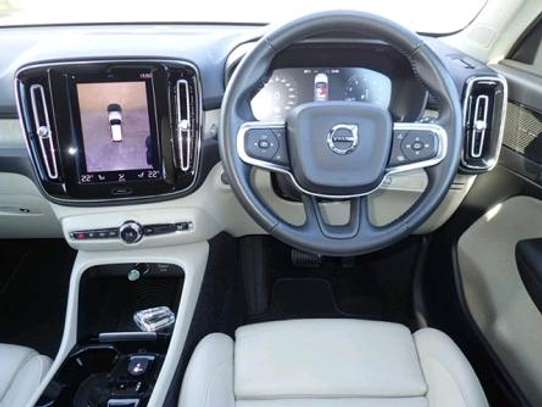 2018 Volvo xc40 image 10